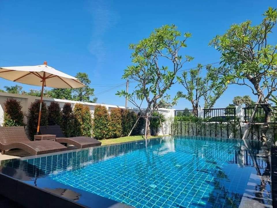 Baan Dalah Pool Villa Бурирам Экстерьер фото